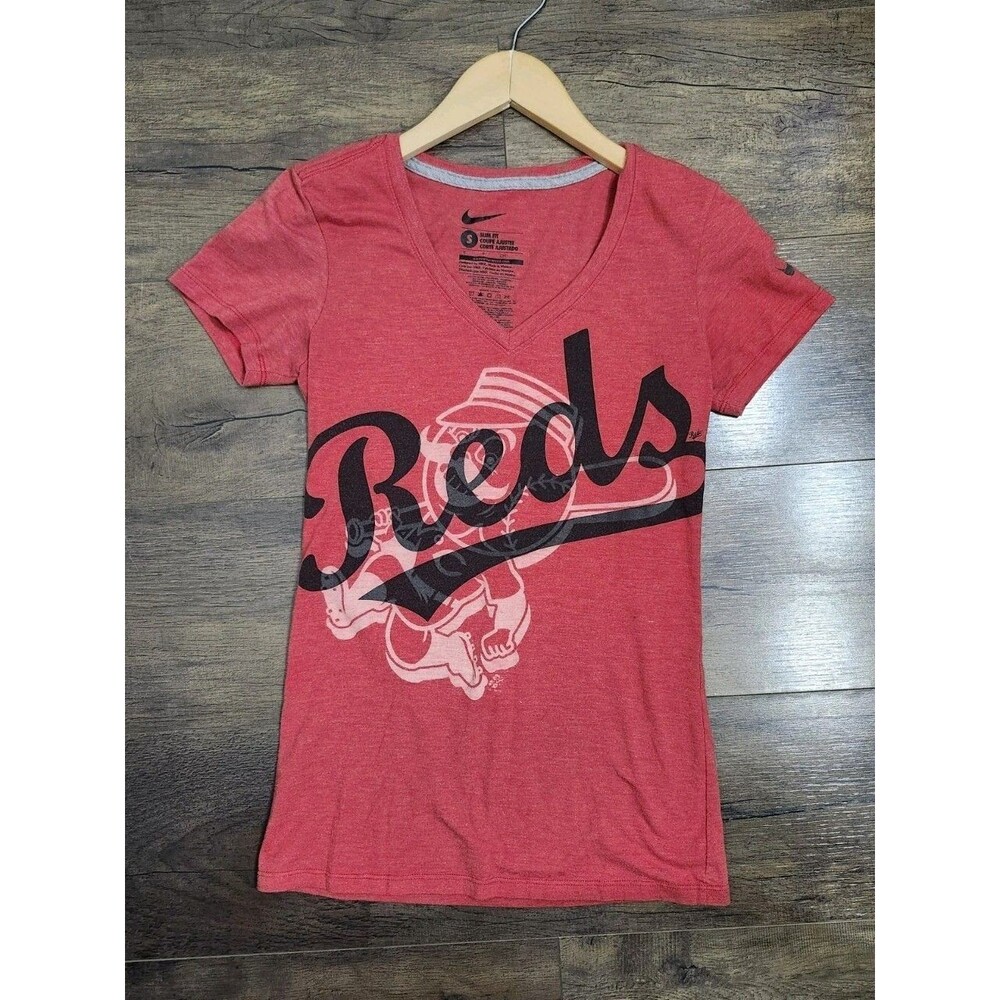 Cincinatti Reds Nike Short Sleeve Womens Tshirt Small Vneck